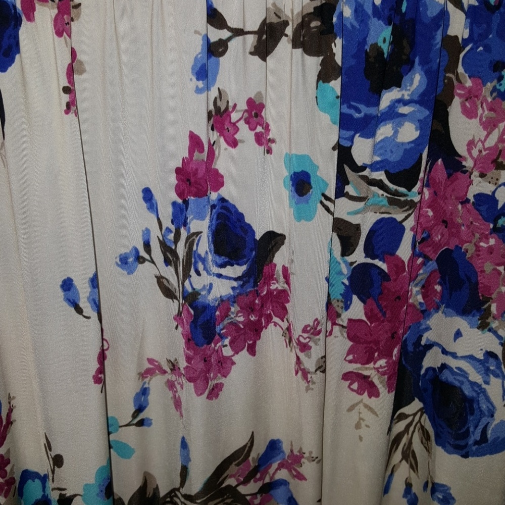 Last 1!! Gorgeous Stripe Cream Floral Dress S - Picture 2 of 5
